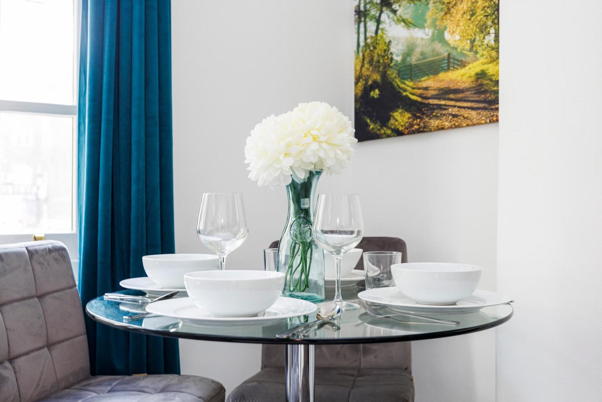 London Bridge 2 Bed Apartment - Sleeps 3 Buitenkant foto